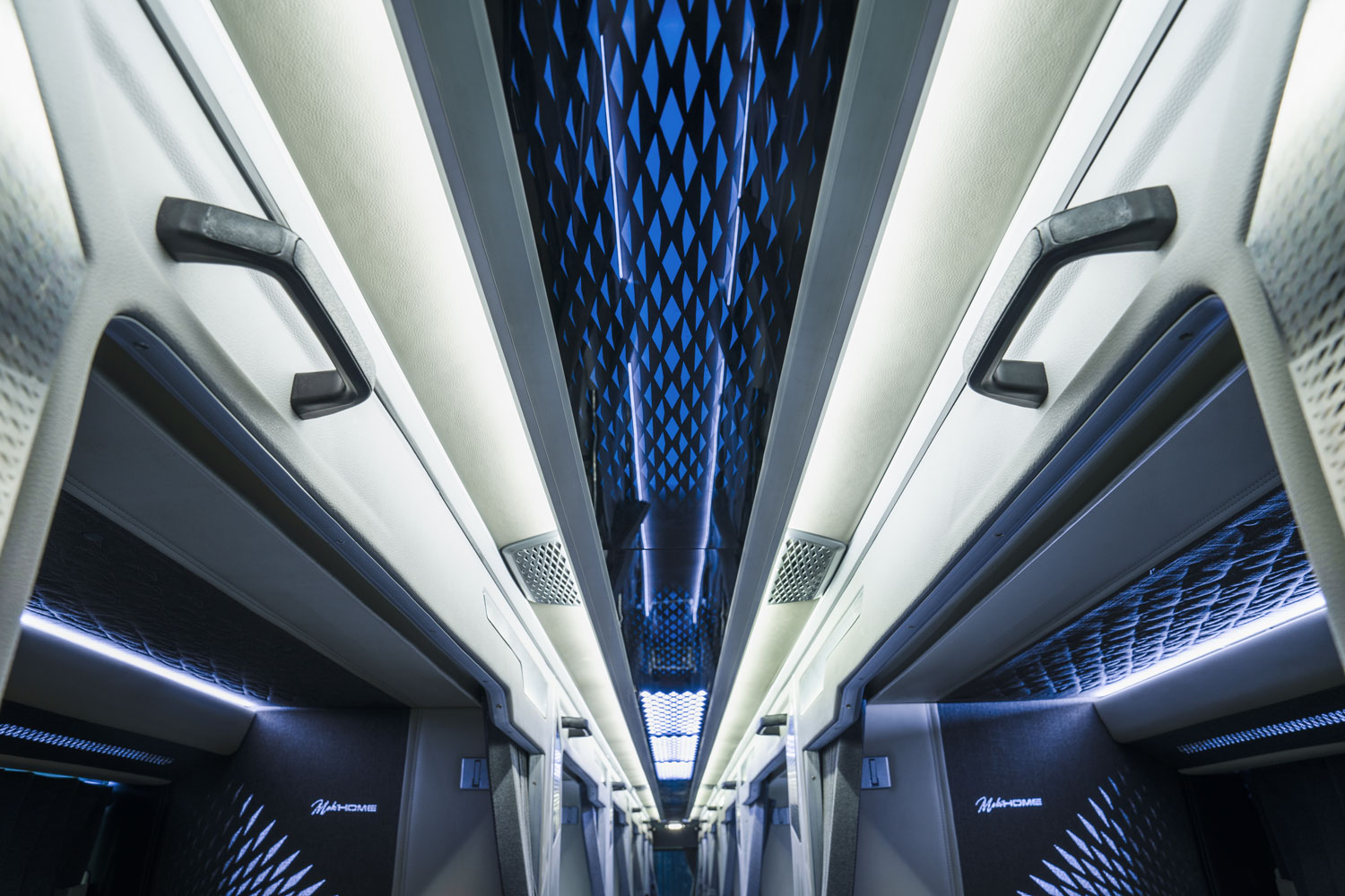 UV CEILING LIGHT