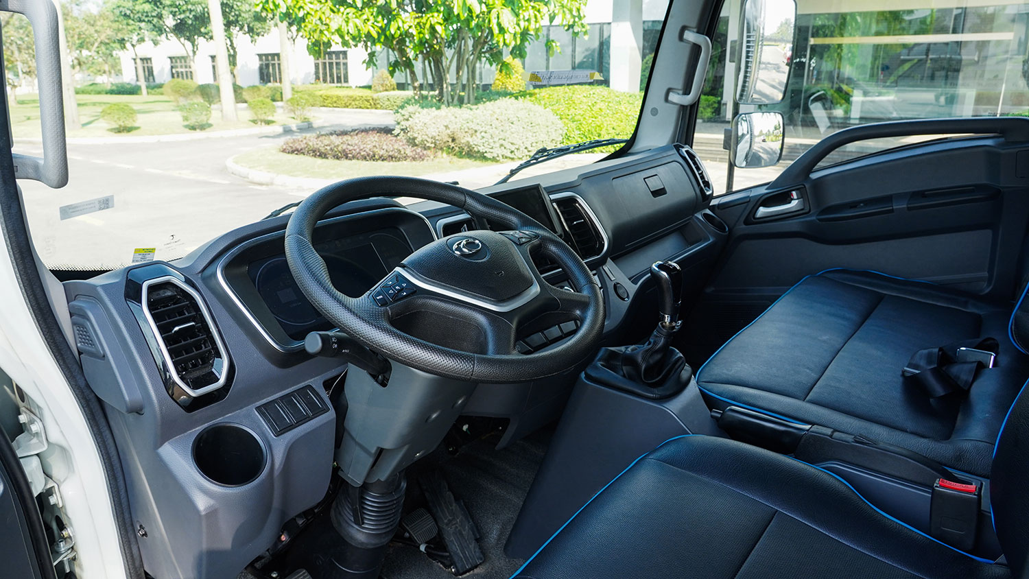STEERING WHEEL